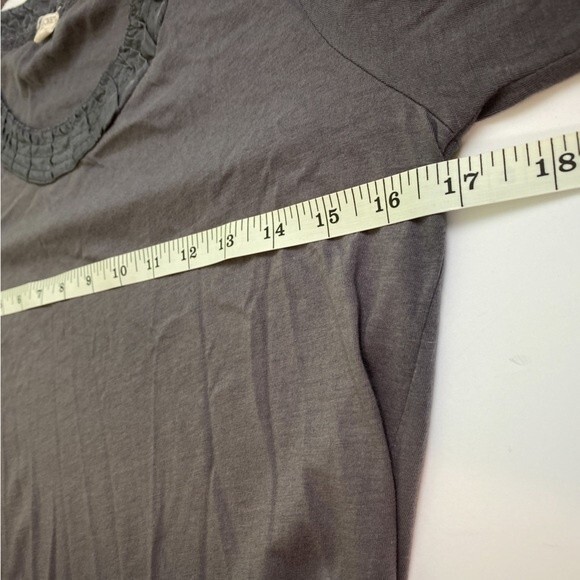 J. Crew Quarter Sleeve Accented Gray Top - Picture 7 of 9